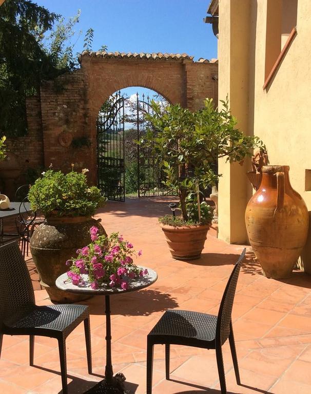 Il Colombaio, Siena -Appartamenti E Camere- Isola d'Arbia Zewnętrze zdjęcie